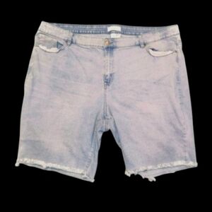 Lane Bryant flex magic waistband mid rise Bermuda shorts size 28W 46" Waist